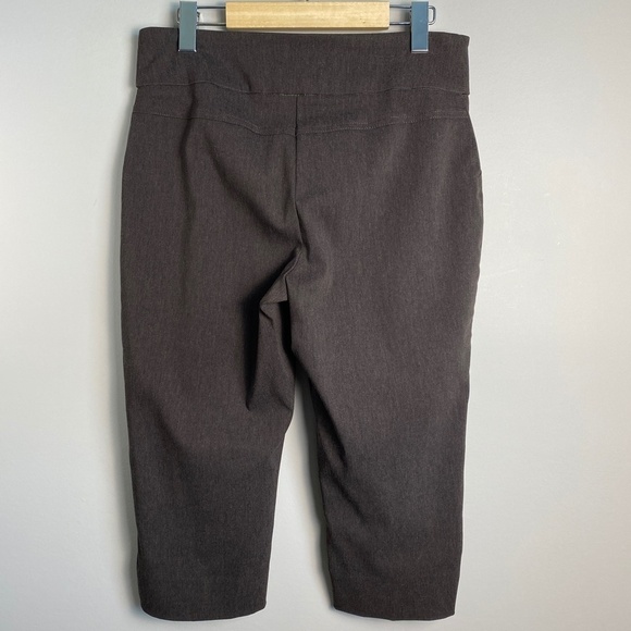 Reitmans Women's Brown Elastic Waist Pull On Capri Dress Pants Size 9 - Picture 4 of 10
